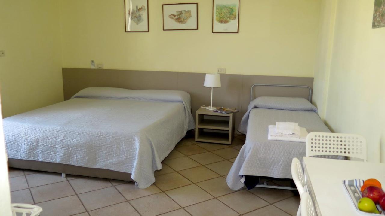 Residenza Turistico Alberghiera Corallo กาส์ตีจลิโอเน เดลลา เปสกายา ภายนอก รูปภาพ