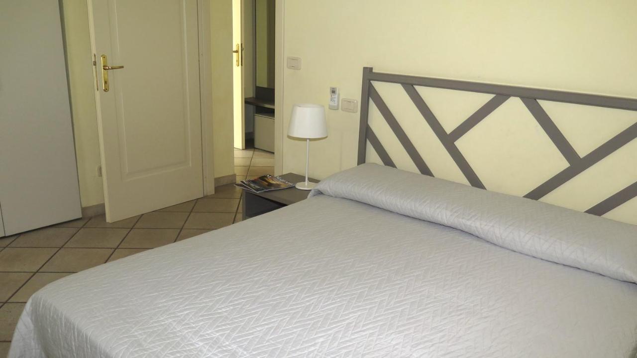 Residenza Turistico Alberghiera Corallo กาส์ตีจลิโอเน เดลลา เปสกายา ภายนอก รูปภาพ